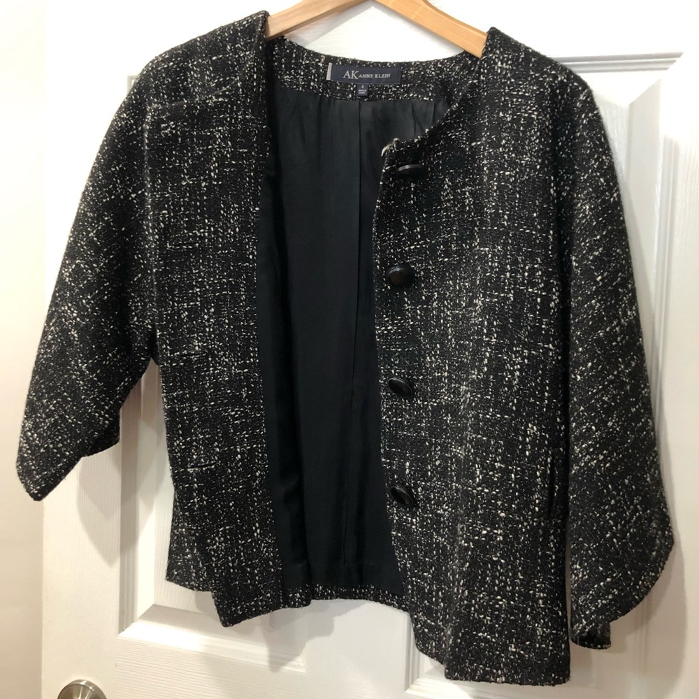 Ladies Jacket - Picture 2 of 4